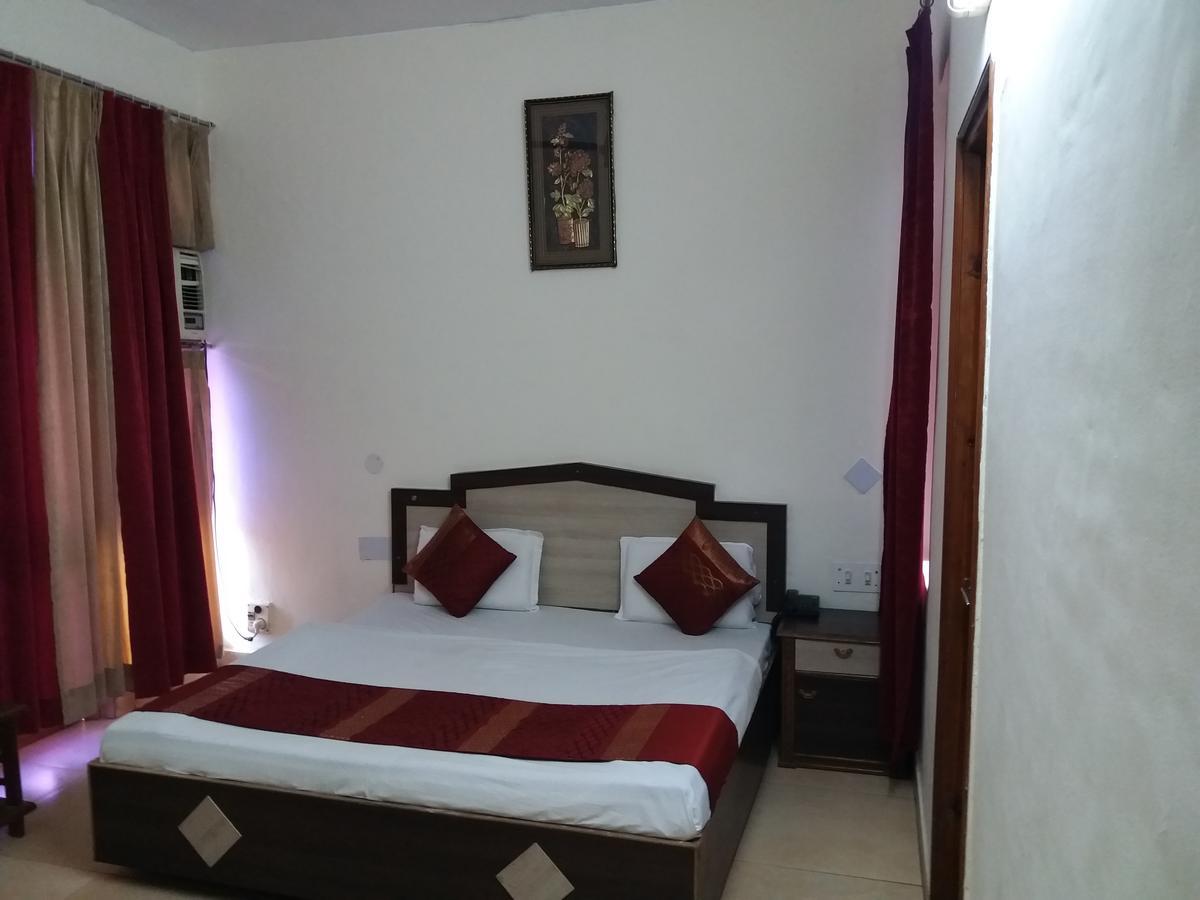 Hotel Rama Palace Katra  Exterior photo