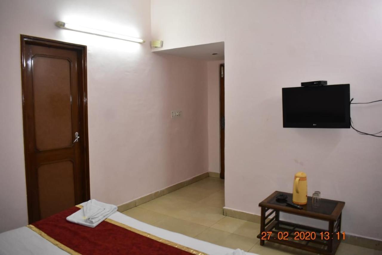 Hotel Rama Palace Katra  Exterior photo